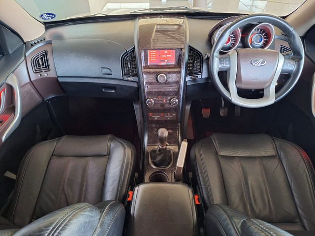 2013 MAHINDRA XUV 500 2.2D MHAWK (W8) 7 SEAT